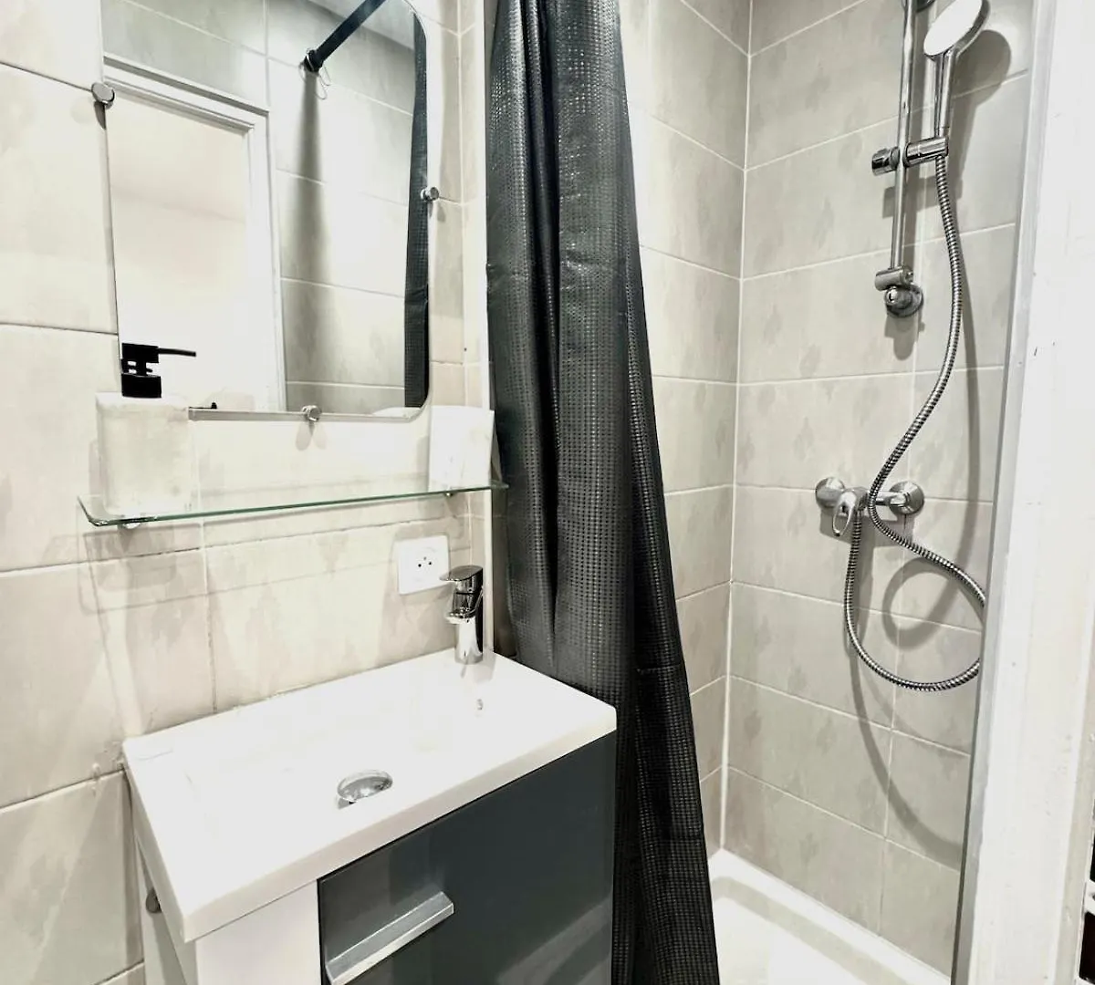 Studio Cosy-2Min Des Plages-Centre Juan Les Pins Antibes Apartment